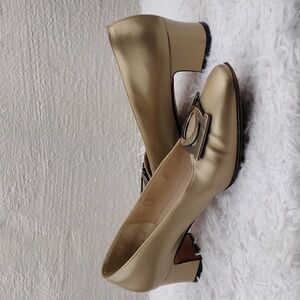 Salvatore Ferragamo Vintage Gold Leather Upper Square Toe Low Heel Pump Shoes